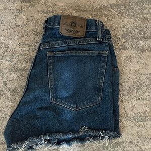 Wrangler denim cut off shorts size 32